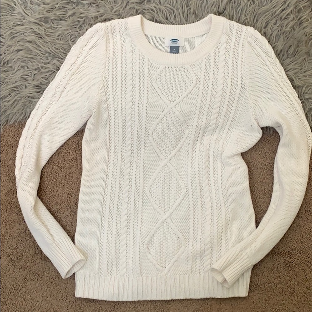 Old navy sweater size M